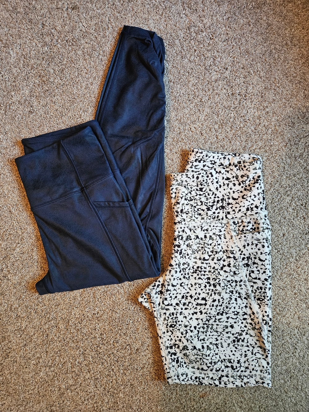 EUC Women's Old Navy / Zyia Active Athletic Bottoms Set